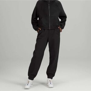 Lululemon black relaxed high rise jogger